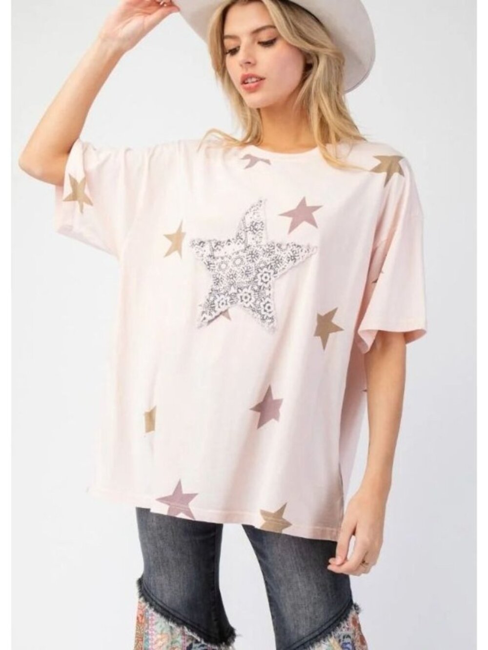 Easel Washed Star Patch and Print Knit Top L NWT